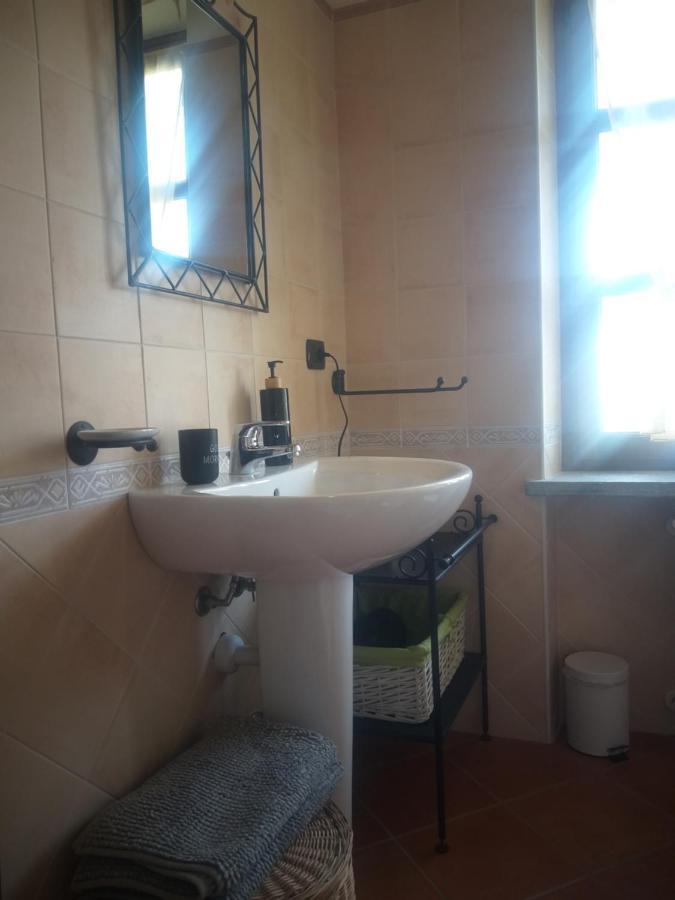 Mosci'S Bed & Beer Bed & Breakfast San Damiano dʼAsti Екстериор снимка