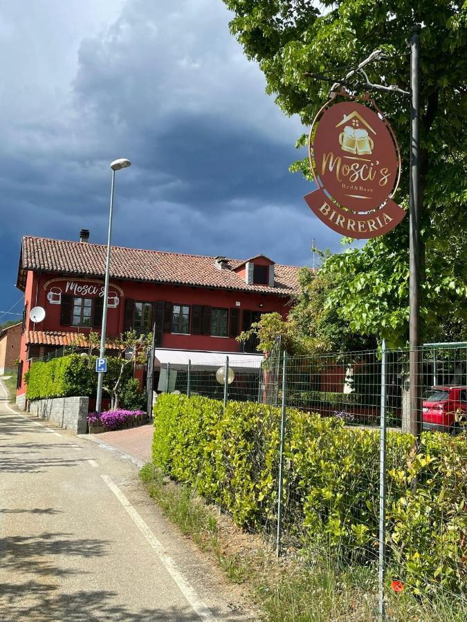 Mosci'S Bed & Beer Bed & Breakfast San Damiano dʼAsti Екстериор снимка