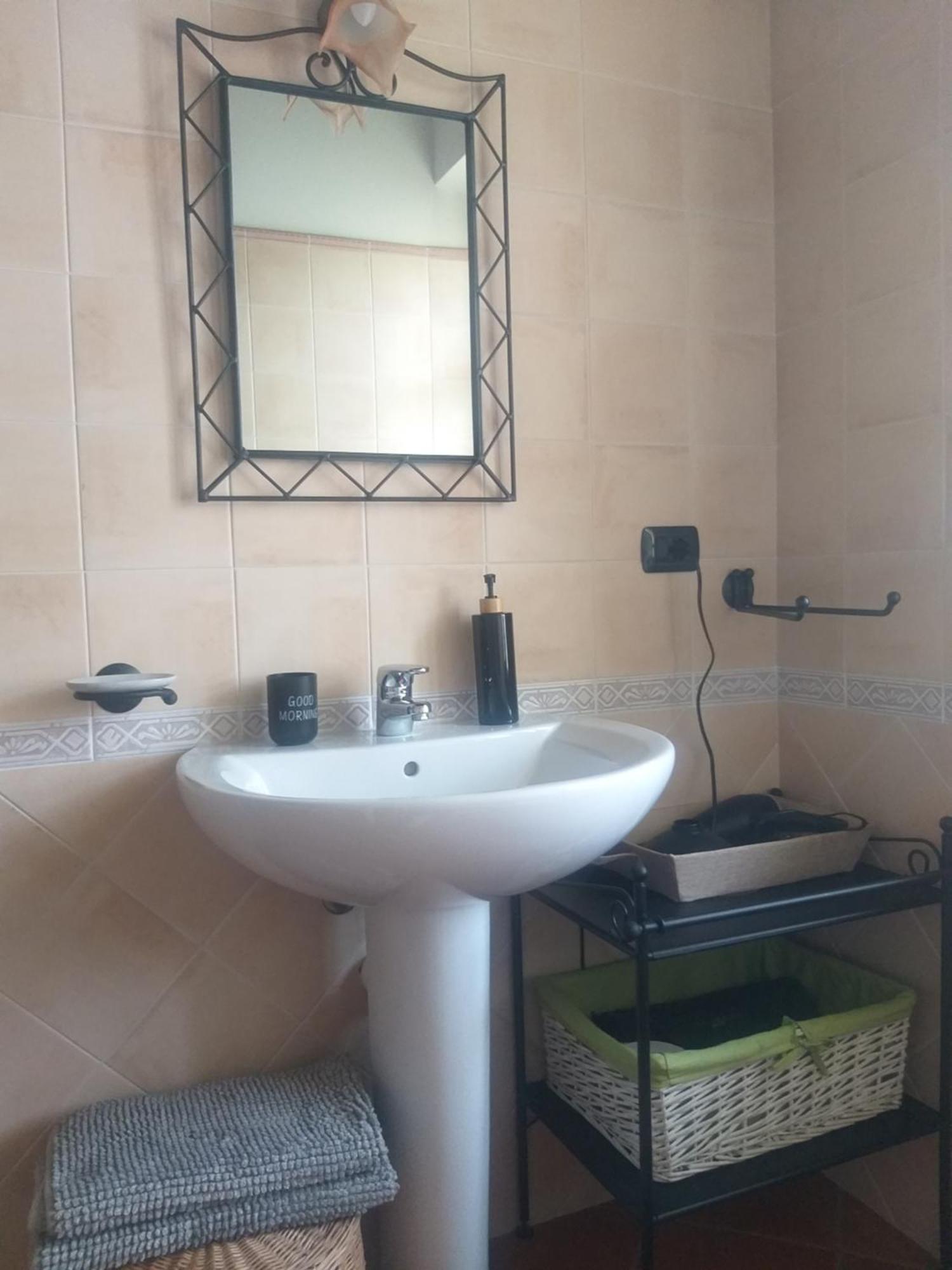 Mosci'S Bed & Beer Bed & Breakfast San Damiano dʼAsti Екстериор снимка